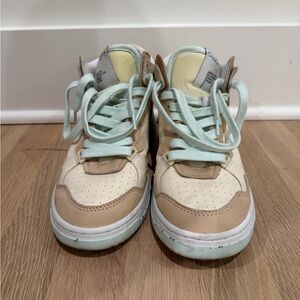 Stylish Cream and Tan Women's Sneakers